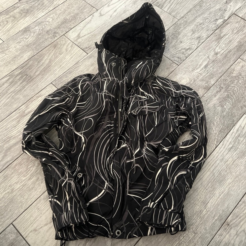 Black and White Patterned Hooded Jacket